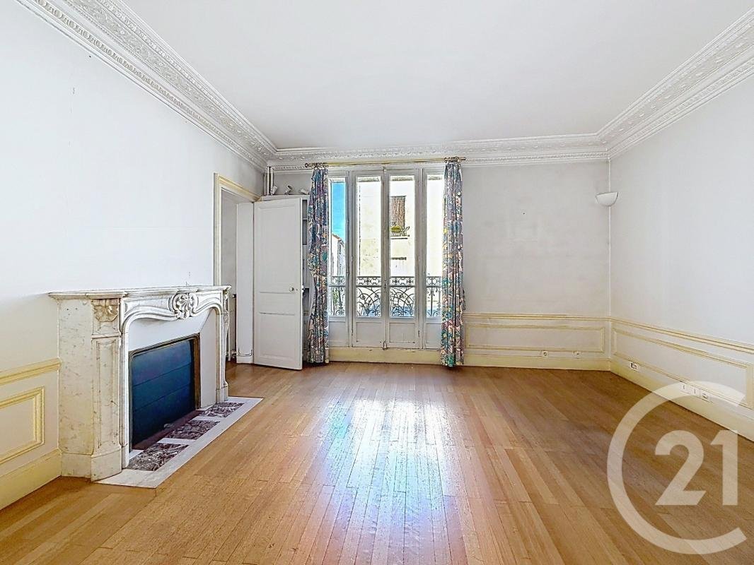 House in Villejuif, Ile-de-France, France 5 - 18883674