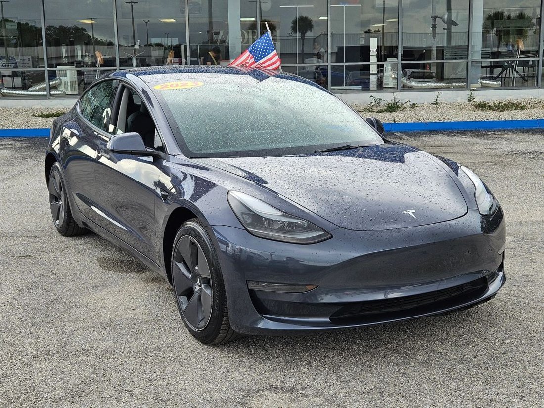 Sedan in Kissimmee, FL, United States 2 - 18892059