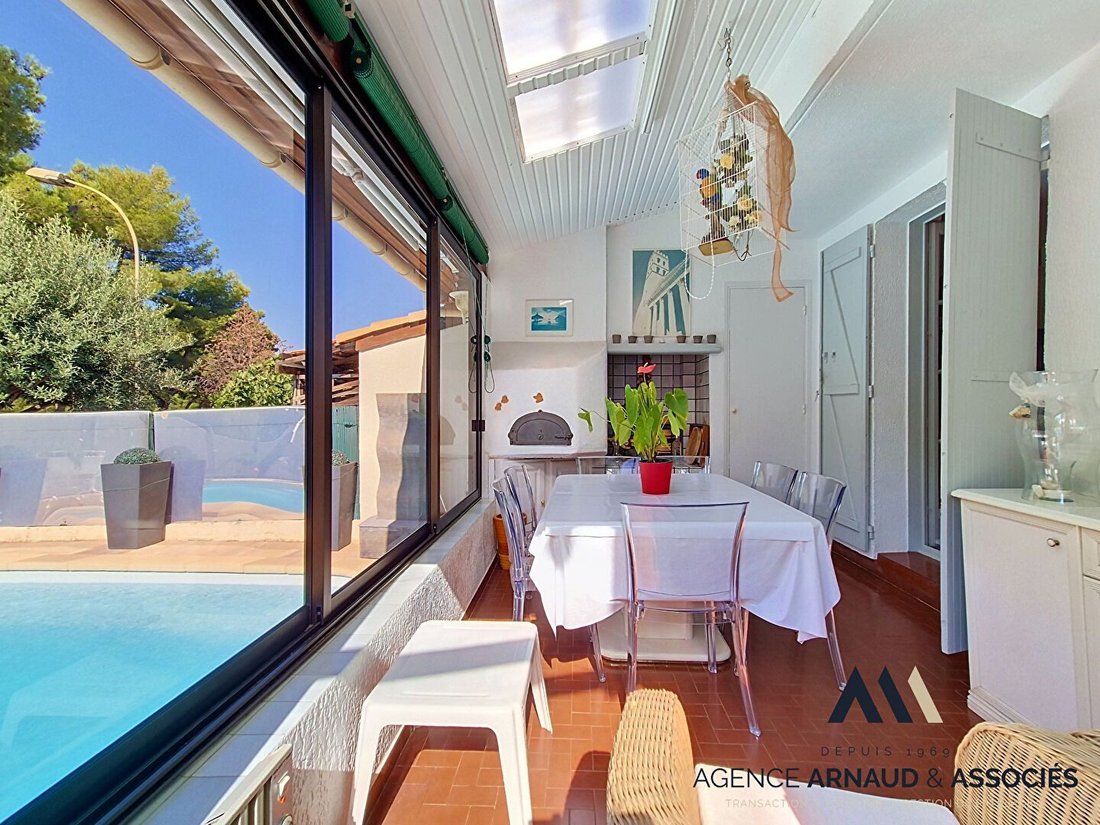 House in Saint-Cyr-sur-Mer, Provence-Alpes-Côte d'Azur, France 5 - 18882994