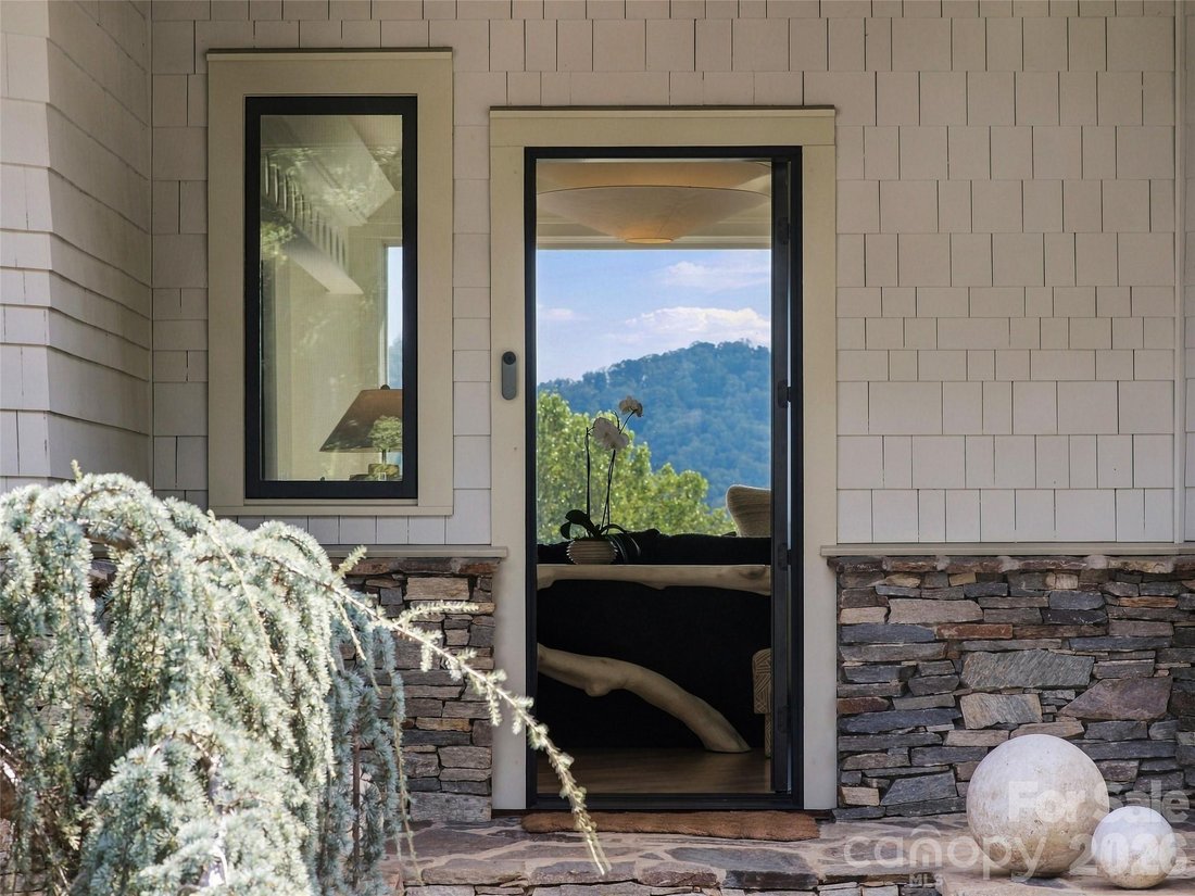 Casa en Asheville, Carolina del Norte, Estados Unidos 2 - 18349039