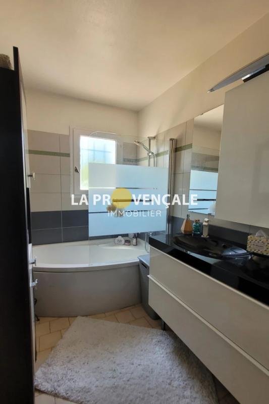 Casa en Saint-Savournin, Provenza-Alpes-Costa Azul, Francia 5 - 18880831