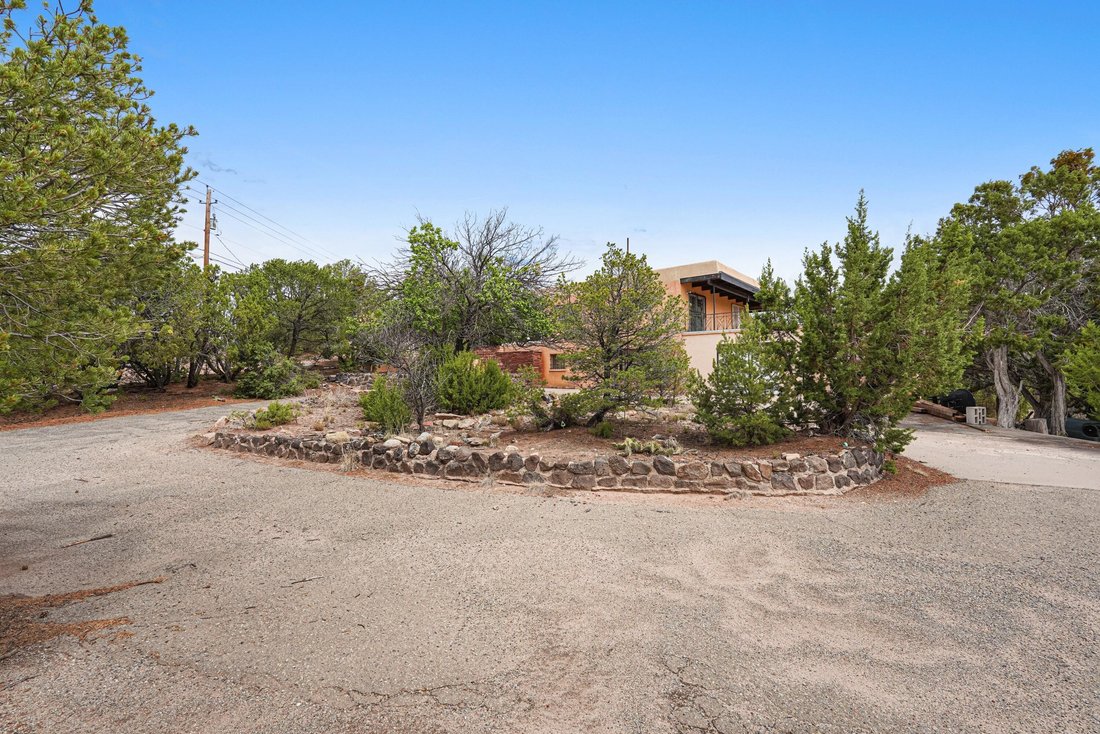 House in Santa Fe, New Mexico, United States 3 - 18889390