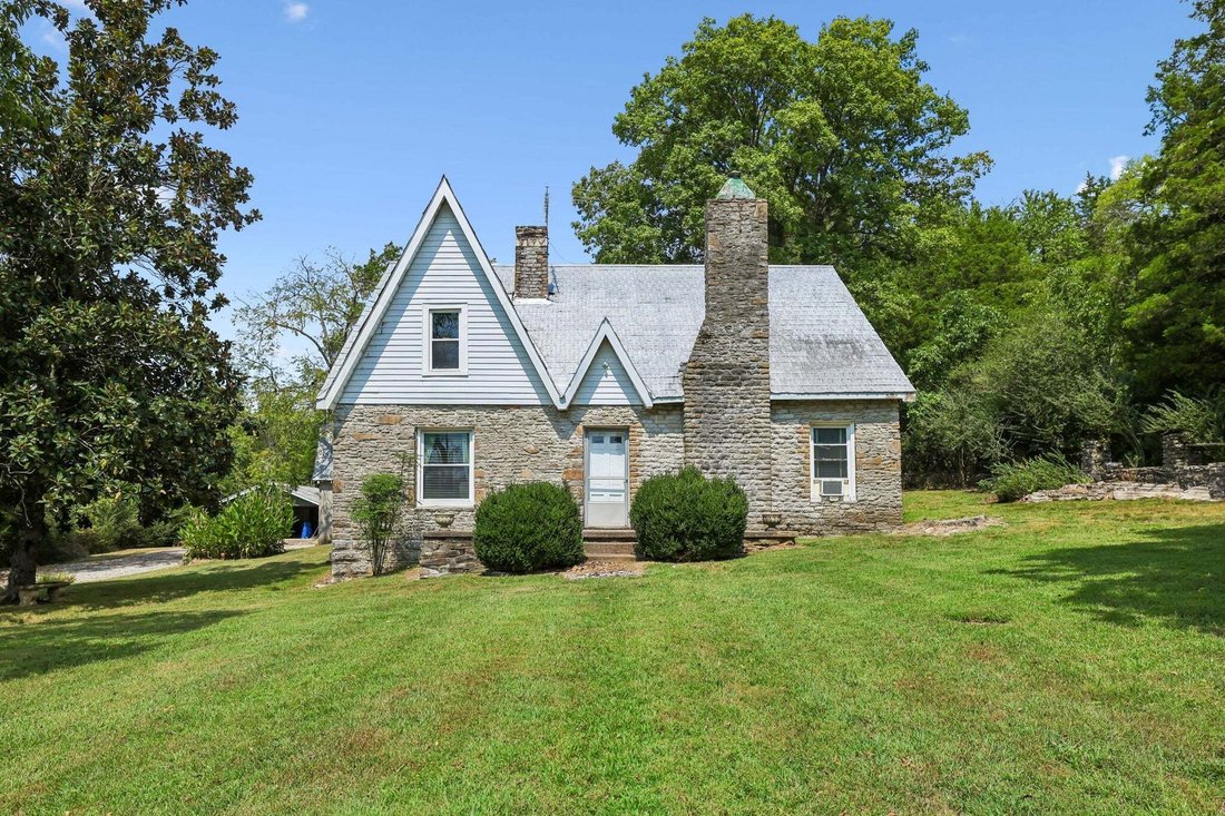 House in College Grove, Tennessee, United States 1 - 18889077