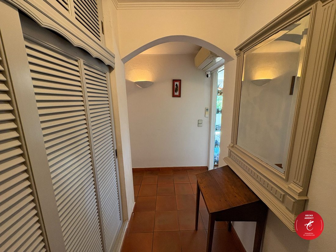 Villa en Callas, Provenza-Alpes-Costa Azul, Francia 3 - 18816248