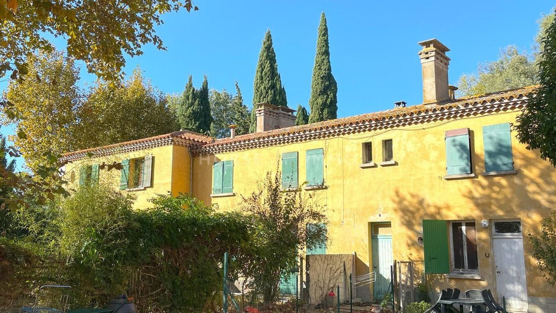 Haus in Arles, Provence-Alpes-Côte d'Azur, Frankreich 1 - 18883959