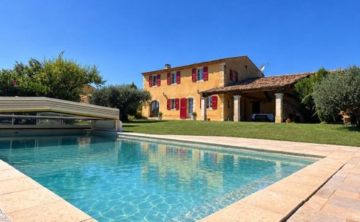 House in Pierrevert, Provence-Alpes-Côte d'Azur, France 1