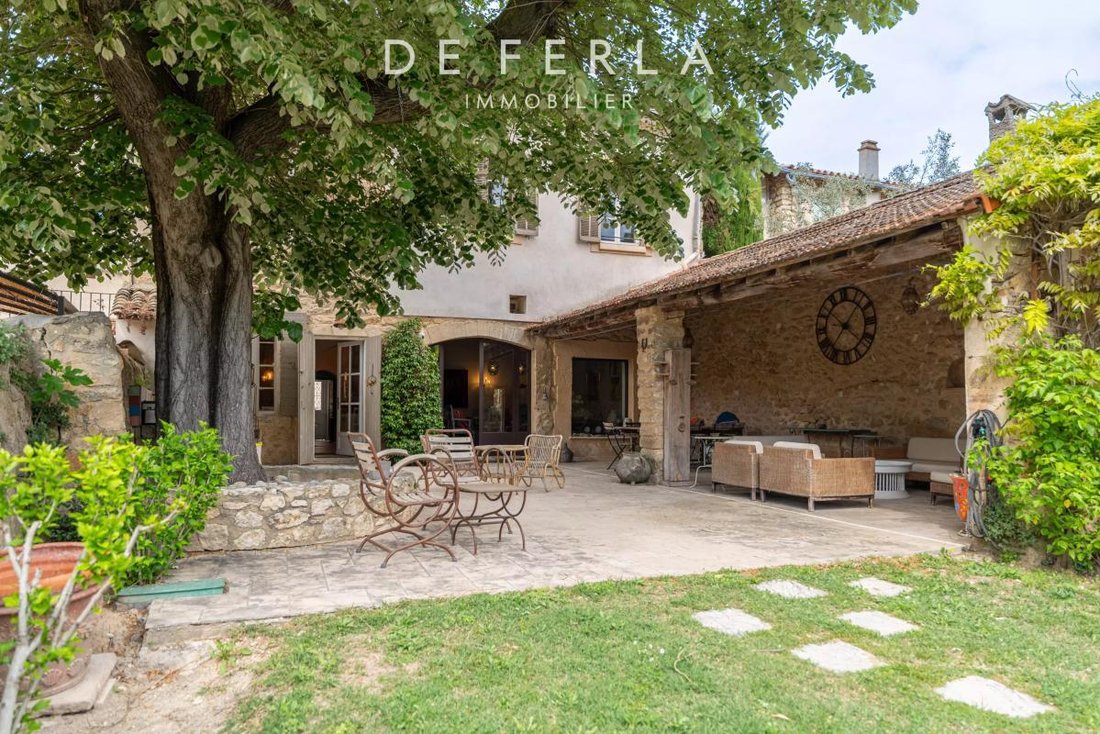Casa a Alleins, Provenza-Alpi-Costa Azzurra, Francia 2 - 18883003