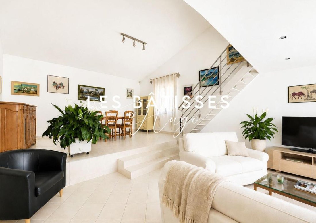 Casa en Lauris, Provenza-Alpes-Costa Azul, Francia 3 - 18882083