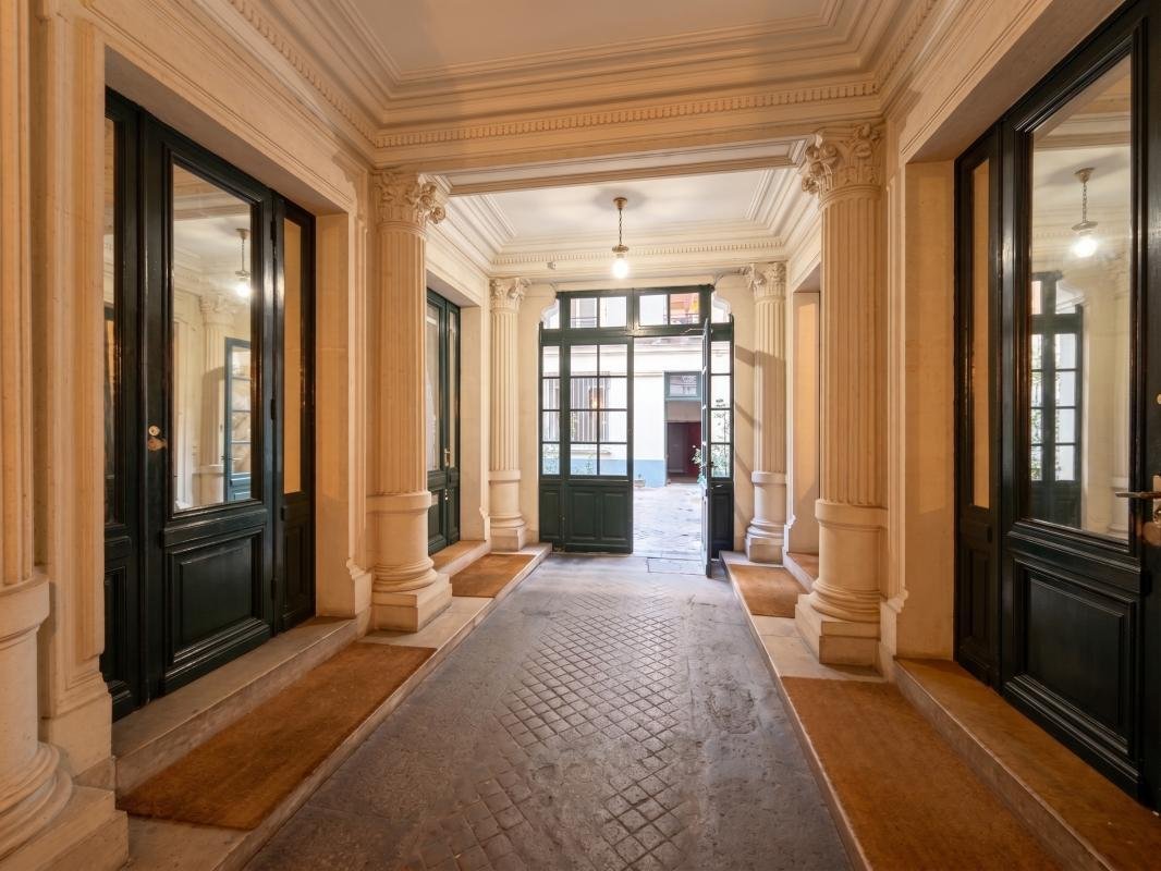 Wohnung in Saint Thomas d'Aquin, Paris 7e Arrondissement, Paris 5 - 18882097