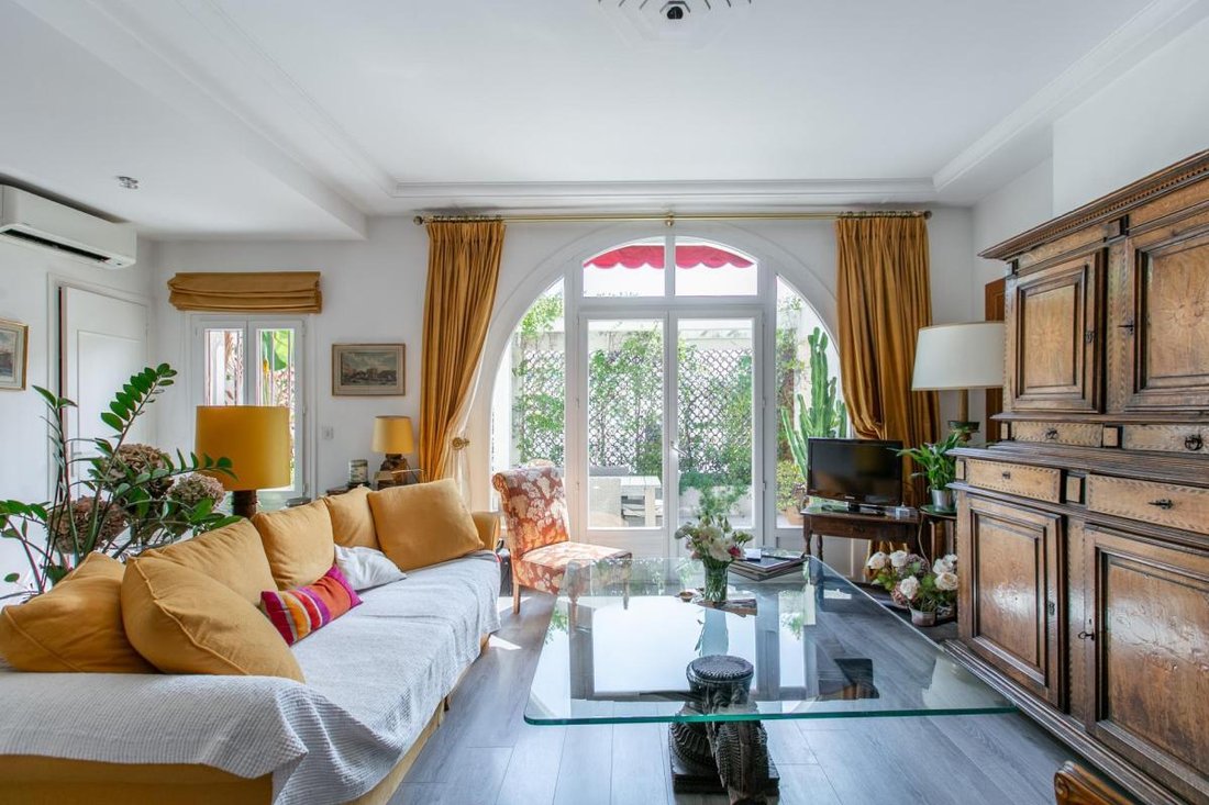 Apartamento en Niza, Provenza-Alpes-Costa Azul, Francia 1 - 18887215