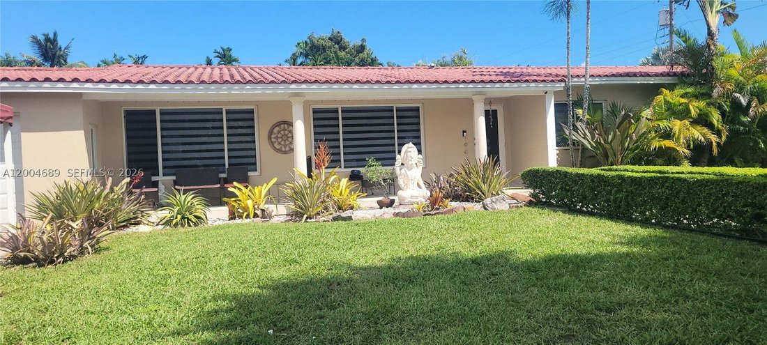 House in Miami, Florida, United States 3 - 17882452
