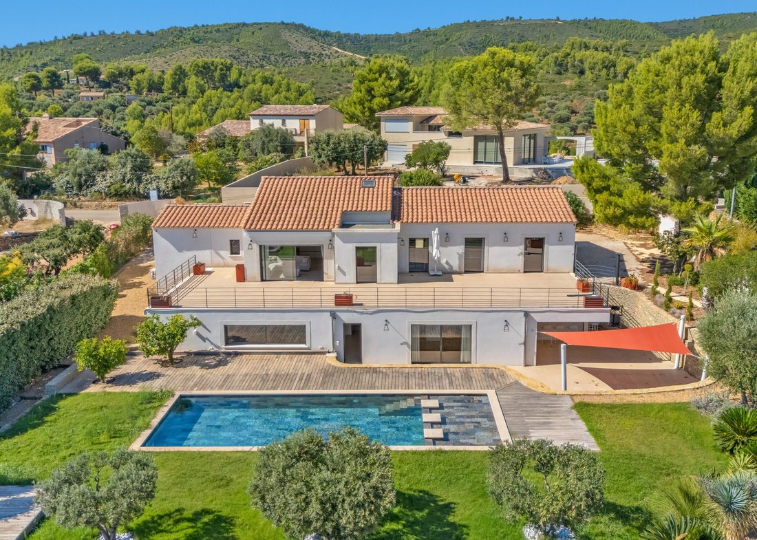 Casa en La Cadière-d'Azur, Provenza-Alpes-Costa Azul, Francia 3 - 18890639