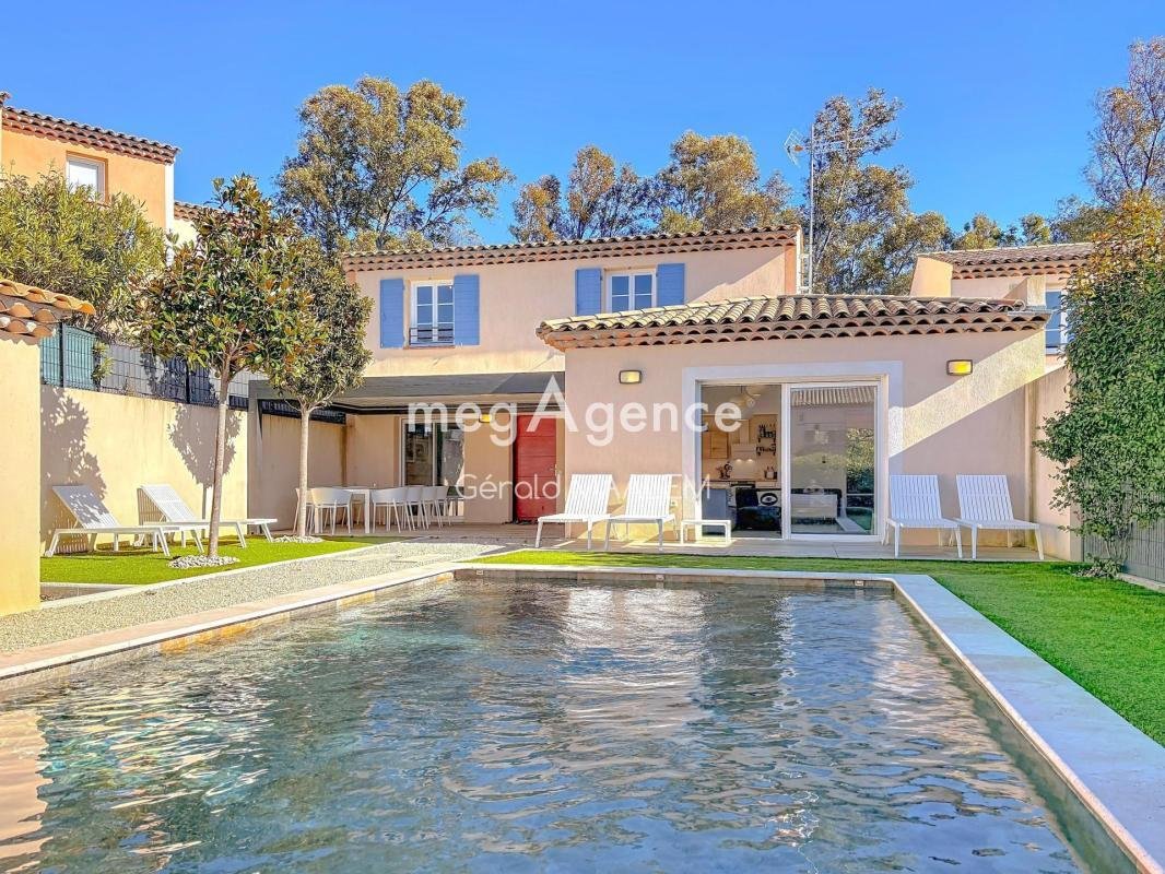 Villa in Grimaud, Provence-Alpes-Côte d'Azur, France 1 - 18885722