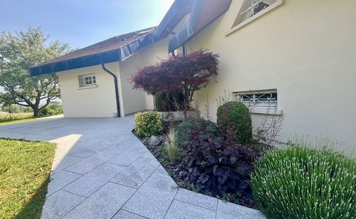 Haus in Vougy, Auvergne-Rhone-Alpen, Frankreich 1