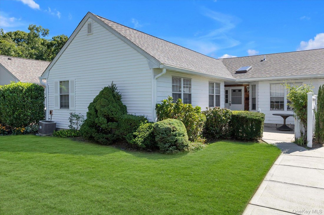 Condo in Yaphank, New York, United States 1 - 18891139