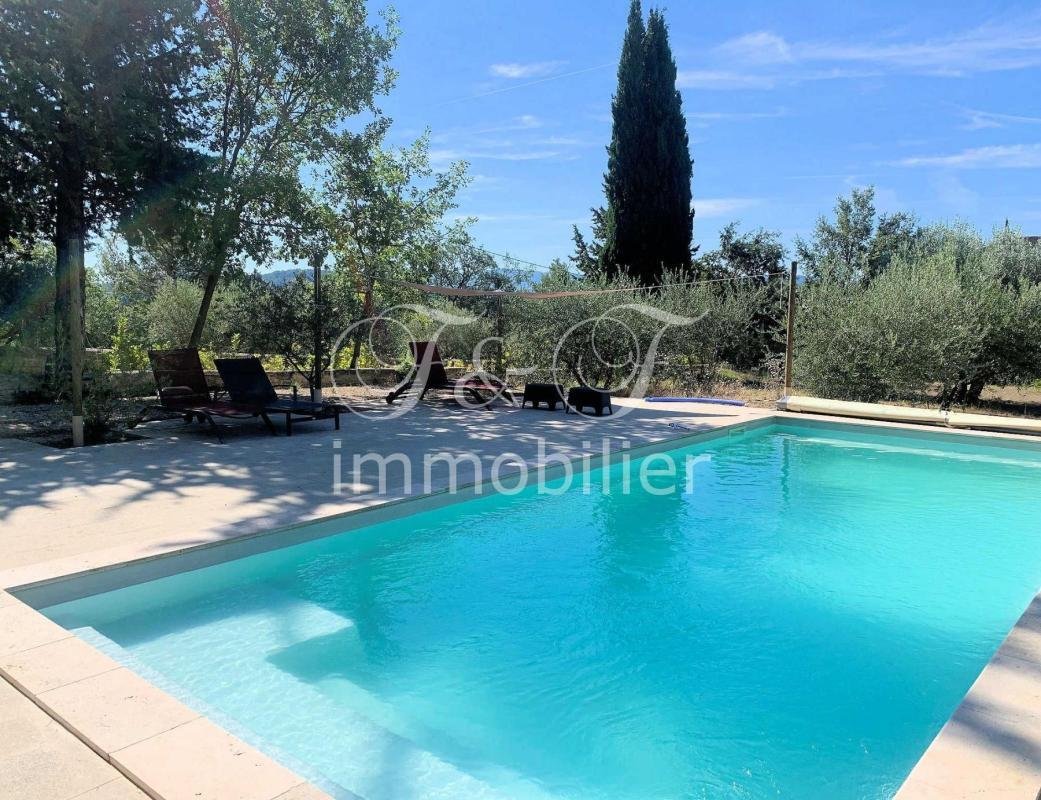 Château à Saint-Saturnin-lès-Apt, Provence-Alpes-Côte d'Azur, France 4 - 18883551