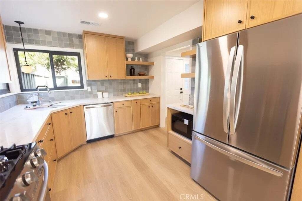 Appartement à Costa Mesa, Californie, États-Unis 3 - 18890035