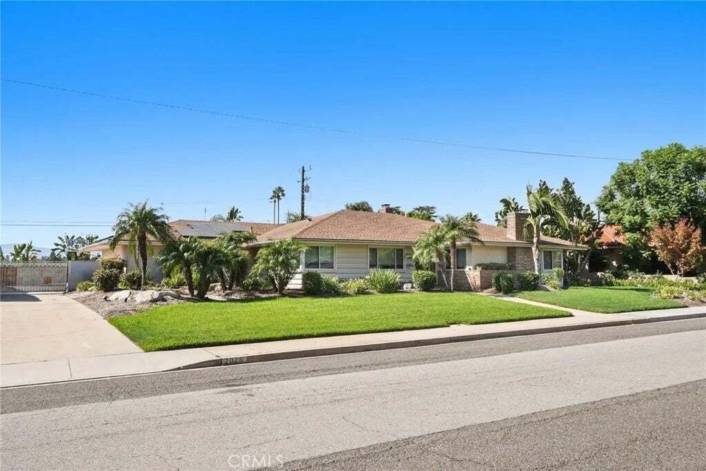 House in Pomona, California, United States 3 - 18890113