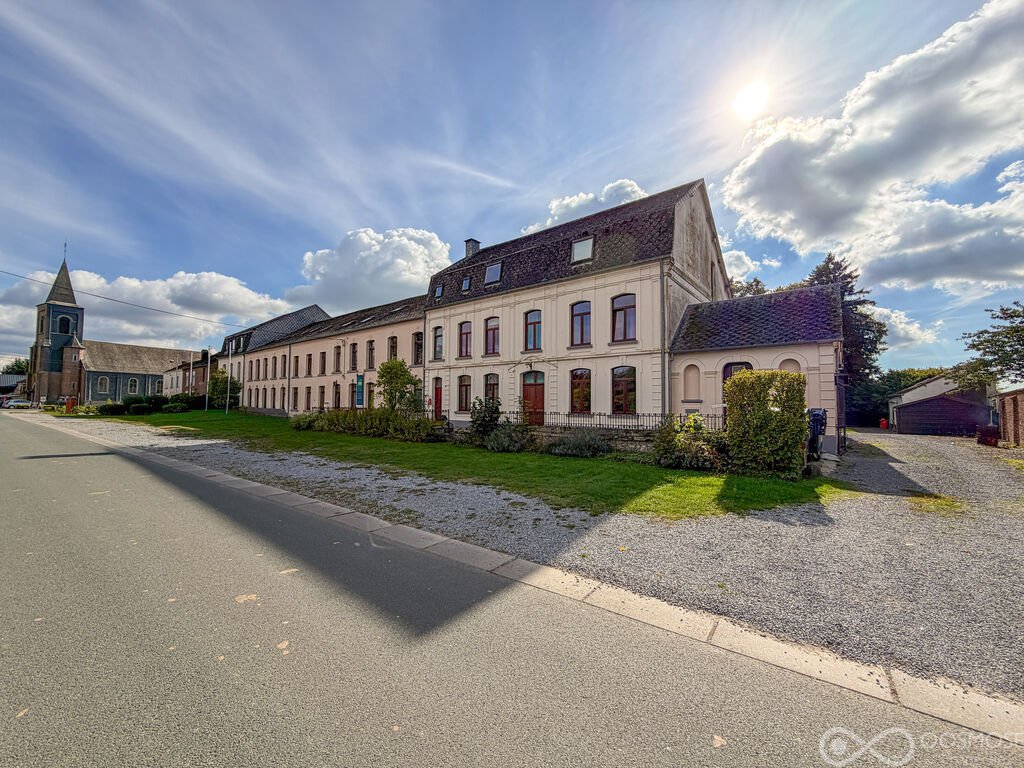Haus in Couvin, Wallonische Region, Belgien 3 - 18884309