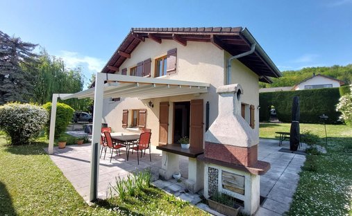 Haus in Lovagny, Auvergne-Rhone-Alpen, Frankreich 1