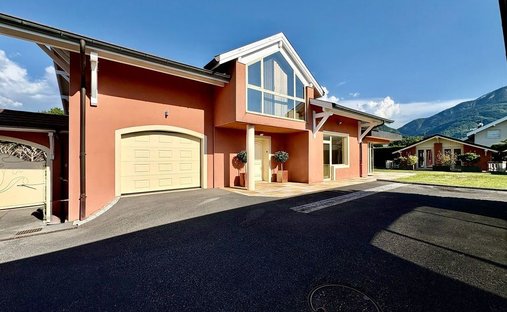 Casa en Centre Ouest, Saint-Pierre-en-Faucigny, Francia 1