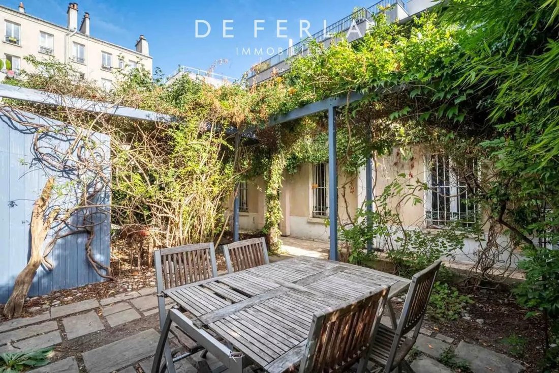 Wohnung in Perouses, Paris, Île-de-France 3 - 18882523