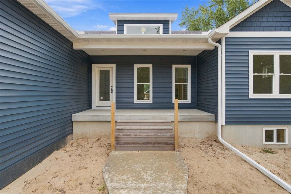 House in Benton Harbor, Michigan, United States 4 - 18890287