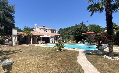 Casa a Jard-sur-Mer, Paesi della Loira, Francia 1
