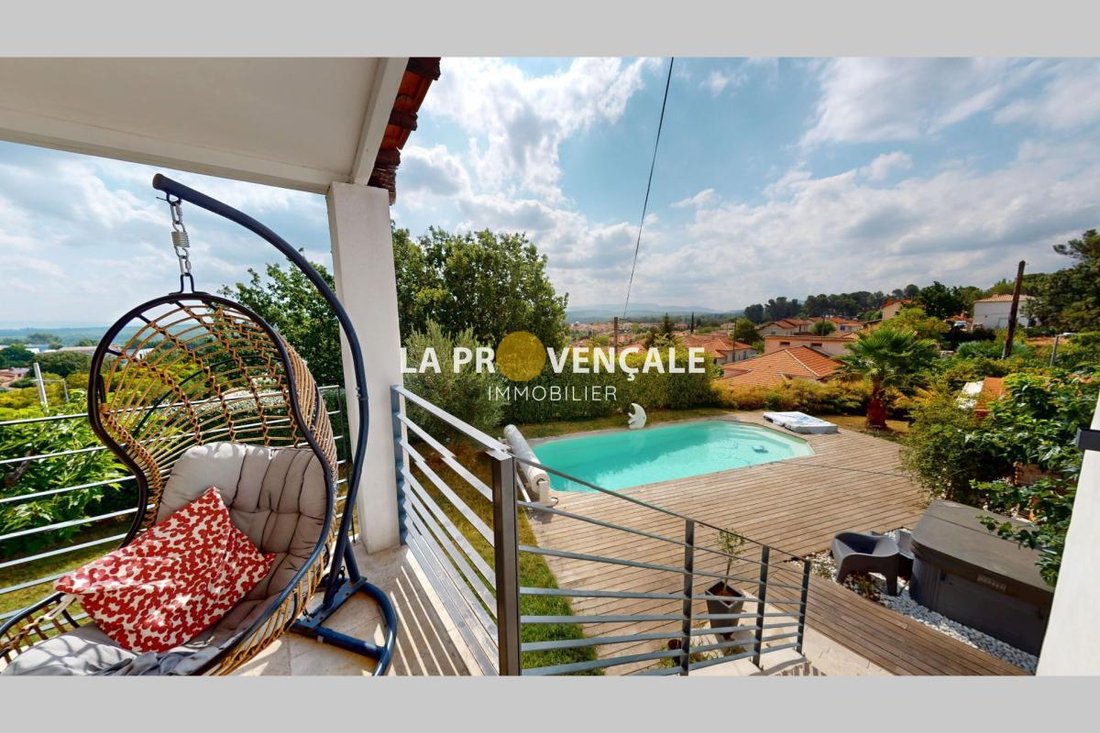 Casa en Greasque, Provenza-Alpes-Costa Azul, Francia 2 - 18880688