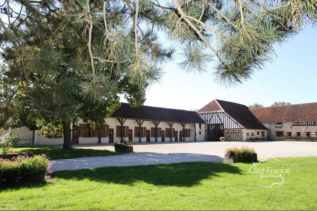 Landhaus in Vanlay, Grand Est, Frankreich 1 - 18881267