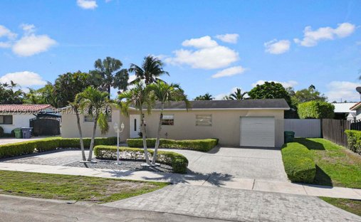 House in Hialeah, Florida, United States 1