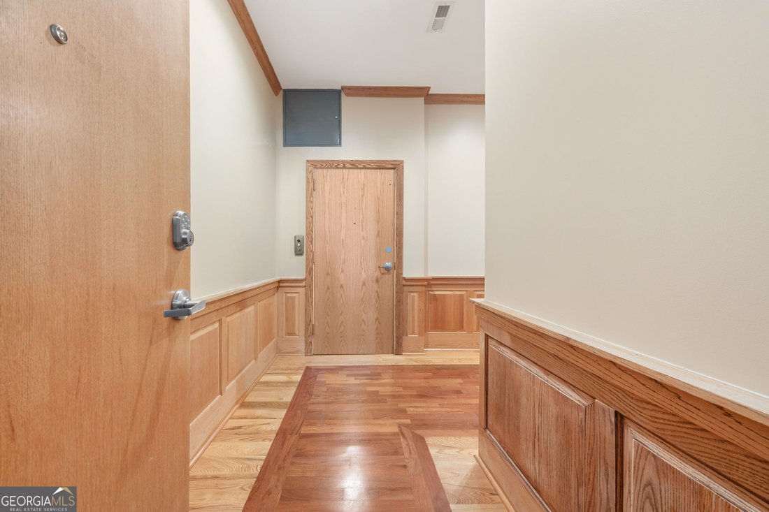 Condo in Atlanta, Georgia, United States 4 - 18890376