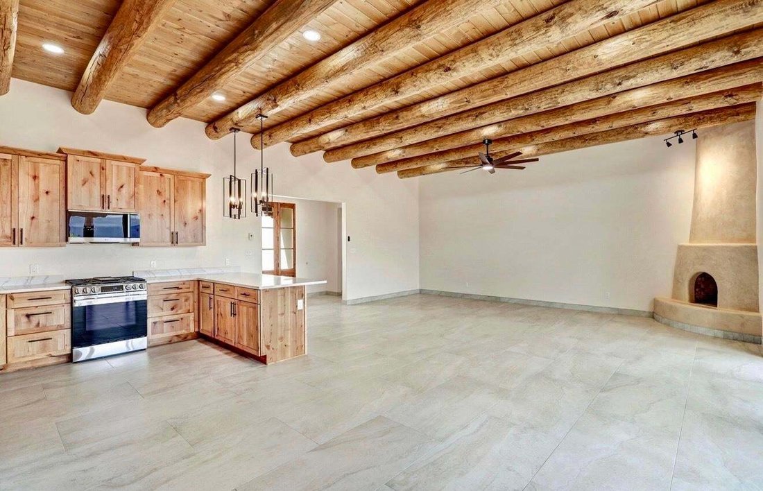 House in Taos, New Mexico, United States 4 - 18888160
