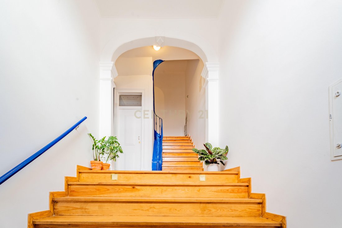 Apartment in Arroios, Lisbon, Portugal 3 - 18880360