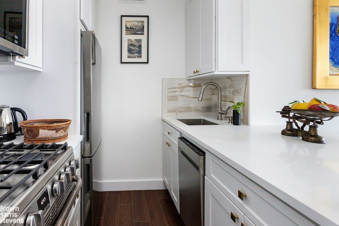 Co Op in New York, New York, United States 4 - 18889860