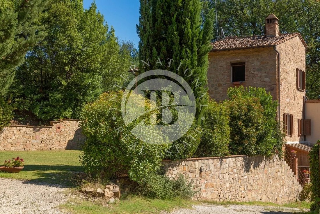 Villa in Gambassi Terme, Tuscany, Italy 1 - 18885281