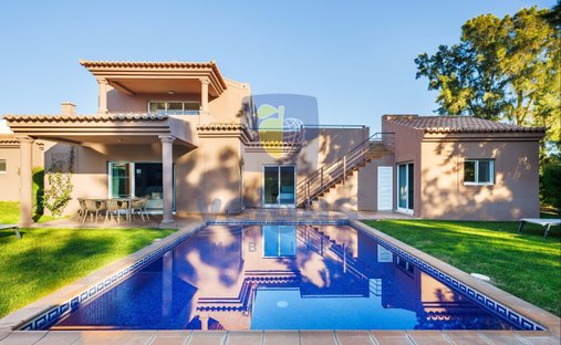 Villa in Carvoeiro, Algarve, Portugal 1