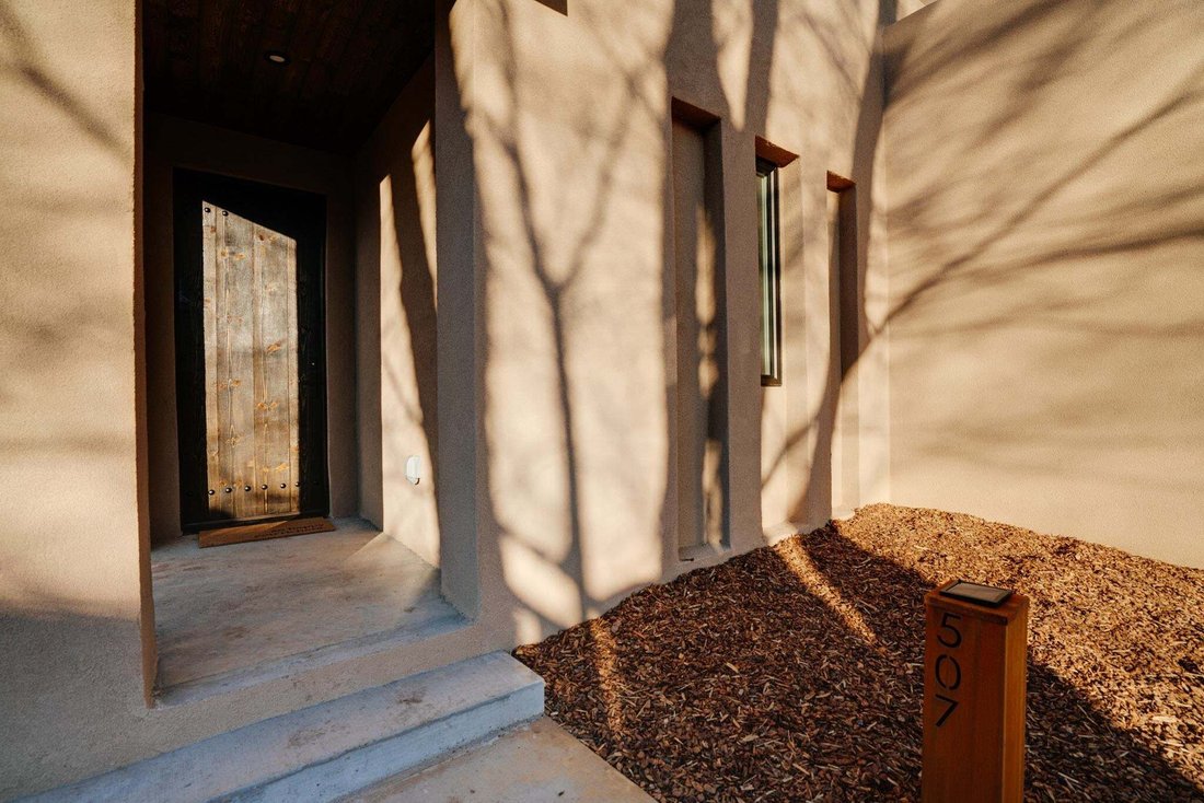House in Taos, New Mexico, United States 5 - 18888120
