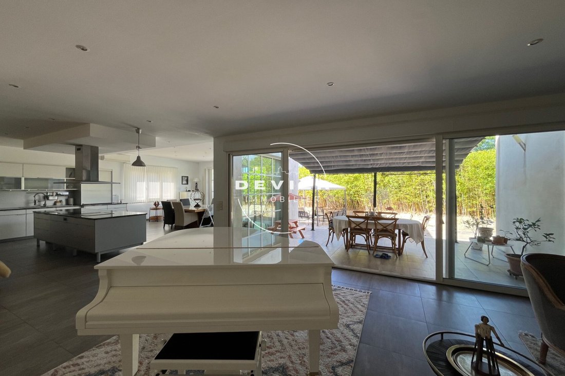 Villa in Sommieres, Occitania, France 2 - 13272738