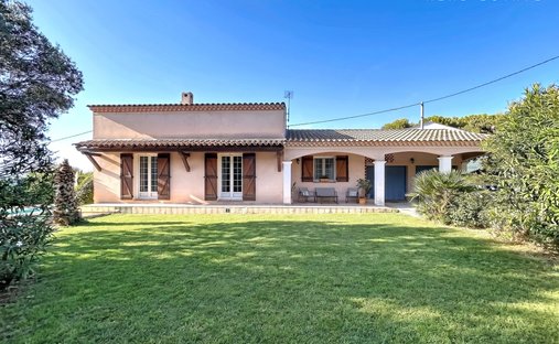Haus in Centre Ville, Le Beausset, Frankreich 1