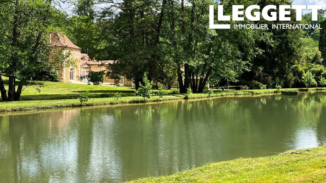 Villa in Montagnac-la-Crempse, Nouvelle-Aquitaine, France 1 - 18880512