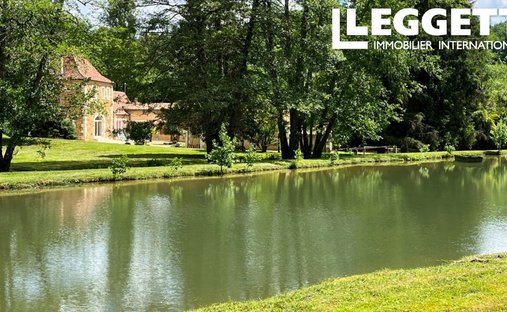 Villa in Montagnac-la-Crempse, Nouvelle-Aquitaine, France 1
