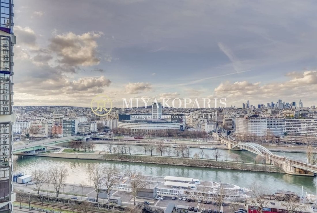 Apartment in Violet Commerce, Paris 15e Arrondissement, Paris 2 - 17128277