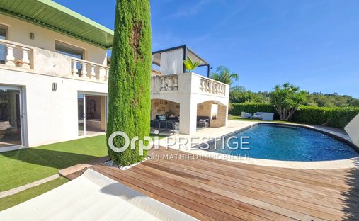 Villa in Bois Fleuri-Chevre d'Or-Saint Philippe, Biot, France 1