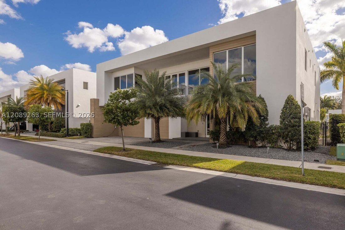 House in Doral, Florida, United States 2 - 18889411