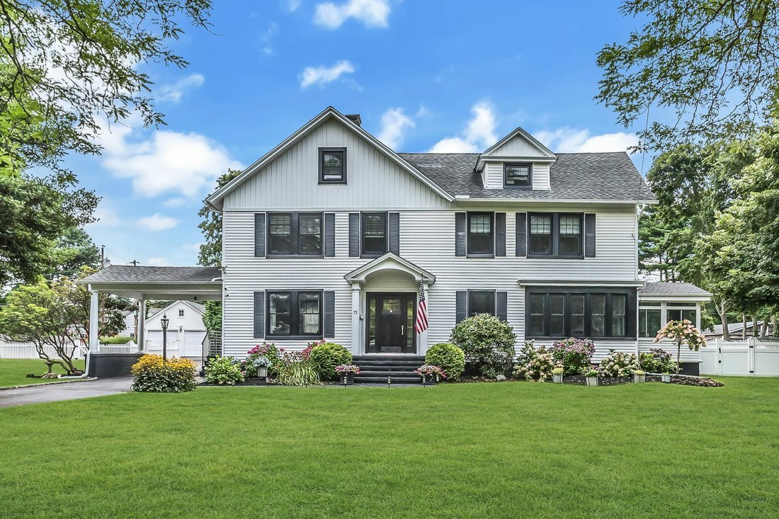 House in Bay Shore, New York, United States 1 - 18772467