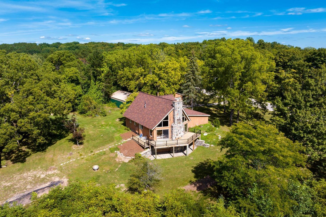House in Central Lake, Michigan, United States 2 - 18890304