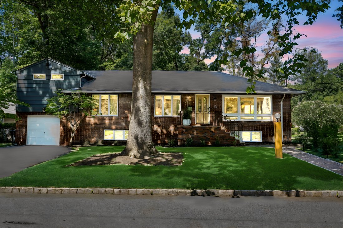 Casa a Cedar Grove, New Jersey, Stati Uniti 1 - 18878815