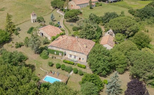 Maison à Astaffort, Nouvelle-Aquitaine, France 1