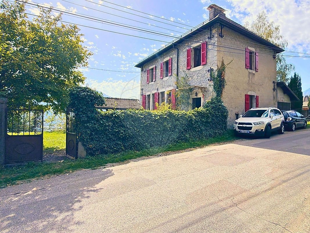 House in Thyez, Auvergne-Rhône-Alpes, France 2 - 18884358